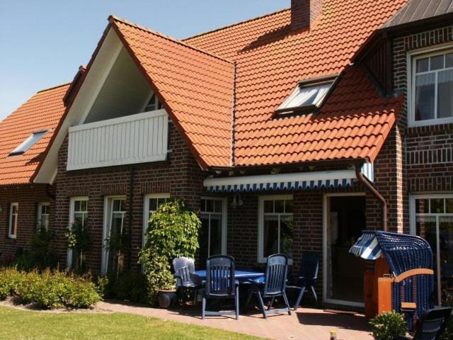 Ferienwohnungen Peters Neuharlingersiel Exteriör bild